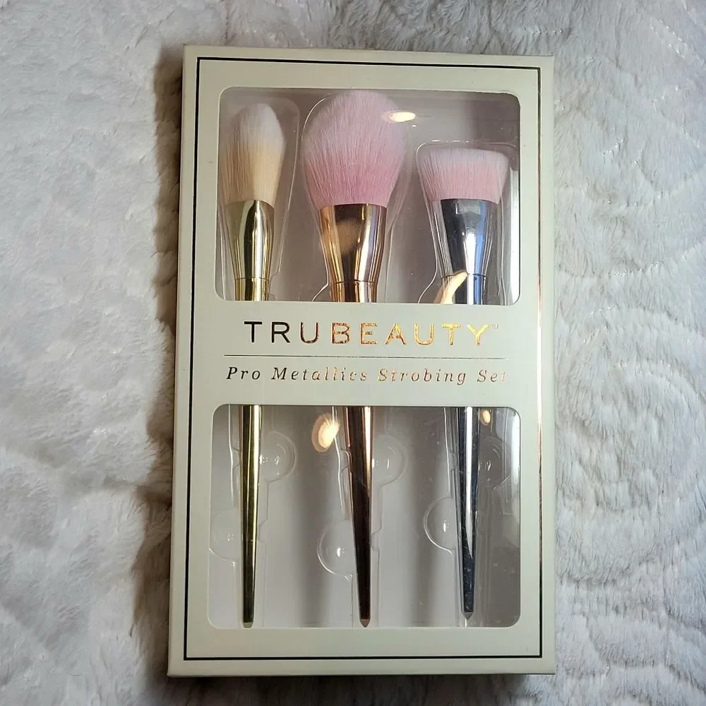 Trubeauty Pro Metallics Brushes Set of 3 Makeup Strobing Highlighting New OOS